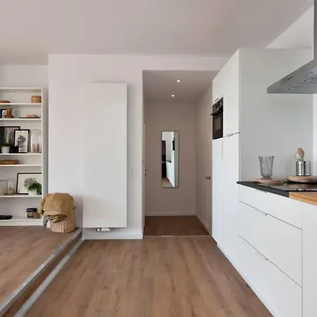 Penthouse, Rooftop Terrace, Free Netflix, Wifi And Airco Apartamento Antuérpia