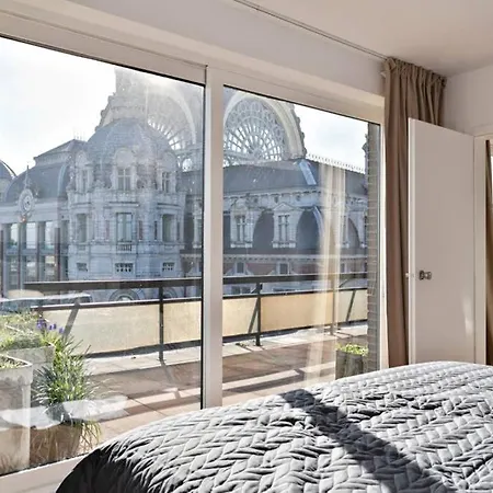 Penthouse, Rooftop Terrace, Free Netflix, Wifi And Airco *