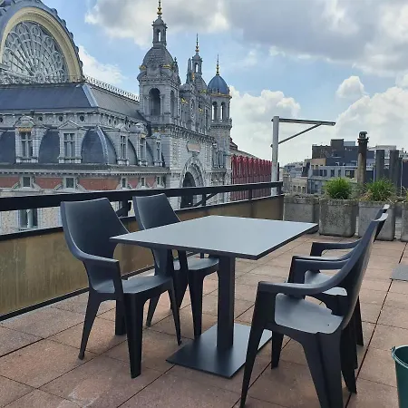 Penthouse, Rooftop Terrace, Free Netflix, Wifi And Airco